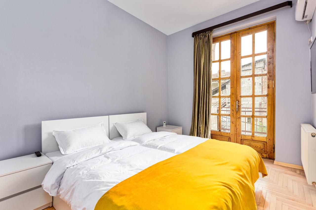 Sunny Hotel Tbilisi Exteriör bild